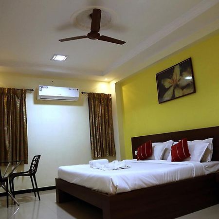Landmaark Hotels Tiruppur Ngoại thất bức ảnh
