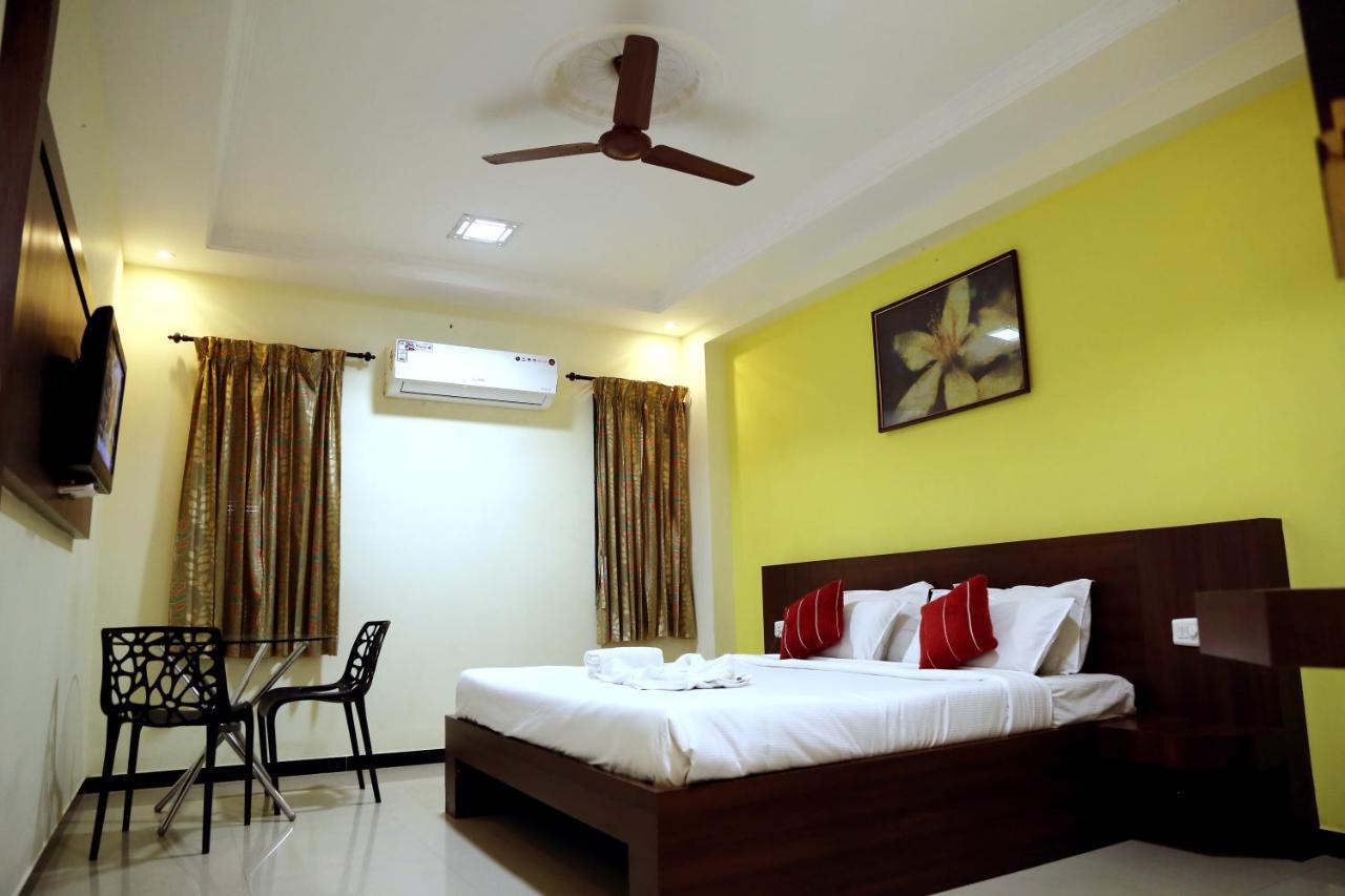 Landmaark Hotels Tiruppur Ngoại thất bức ảnh