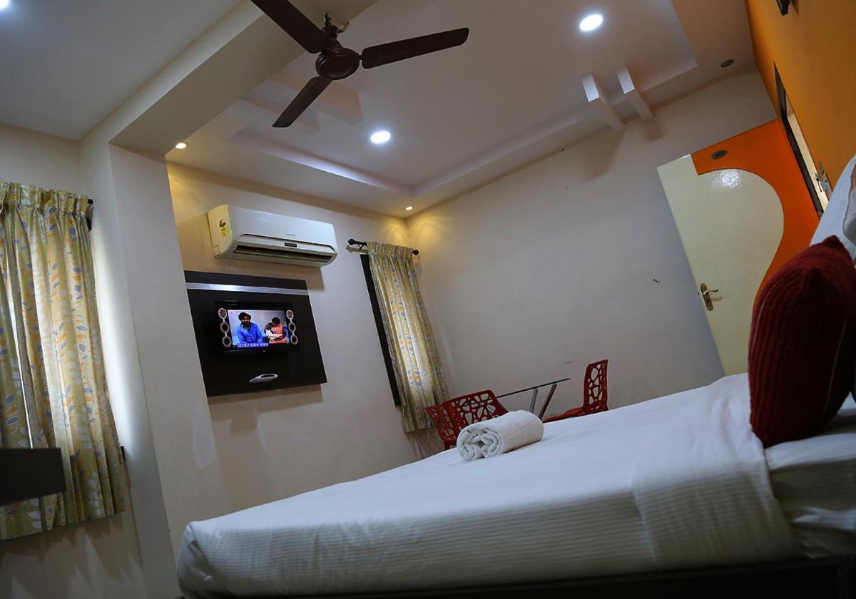 Landmaark Hotels Tiruppur Ngoại thất bức ảnh