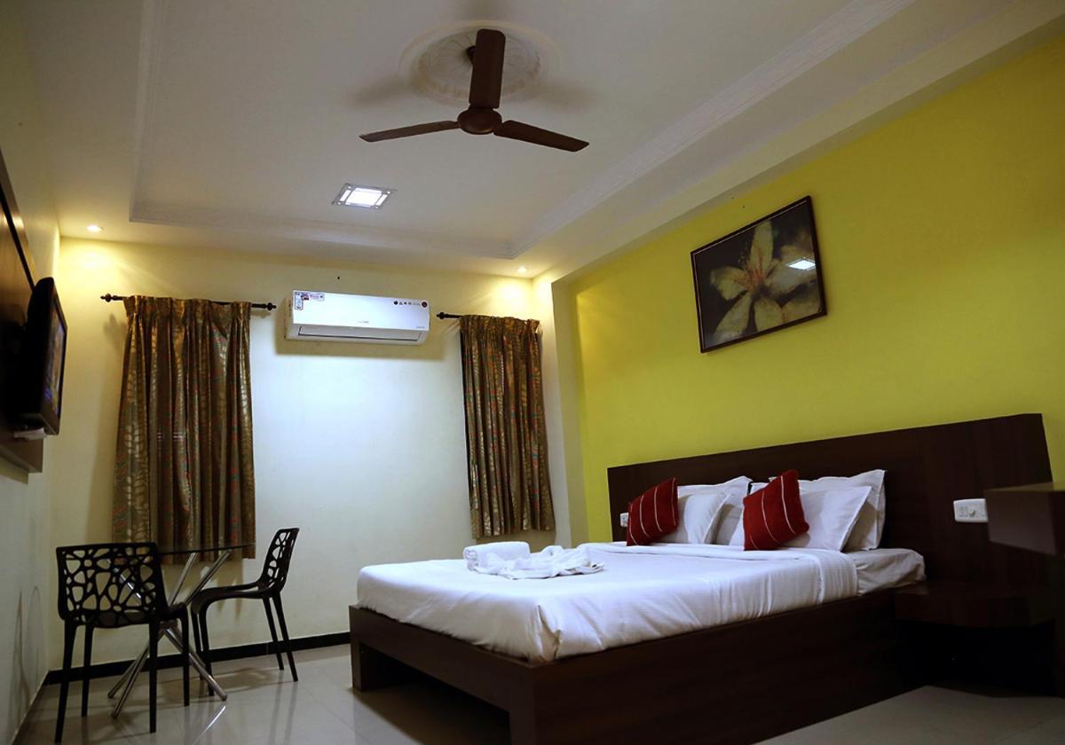 Landmaark Hotels Tiruppur Ngoại thất bức ảnh